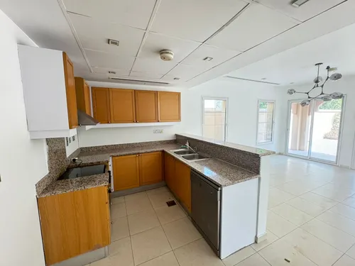 2 Bedrooms Villa in Jumeirah Village Triangle