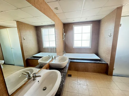 2 Bedrooms Villa in Jumeirah Village Triangle