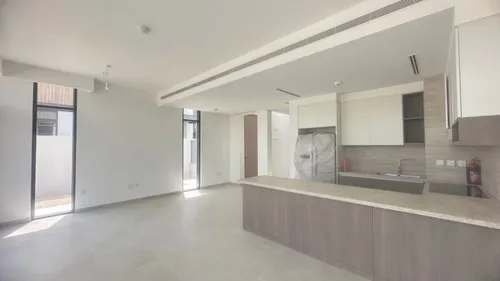4 Bedrooms Villa in Mudon Al Ranim 1