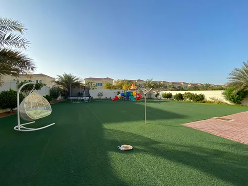 4 Bedrooms Villa in Jumeirah Park
