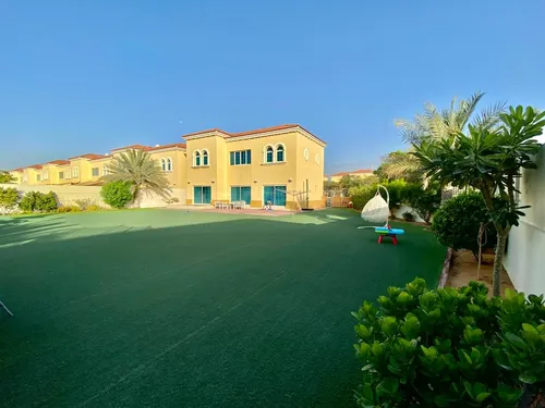 4 Bedrooms Villa in Jumeirah Park