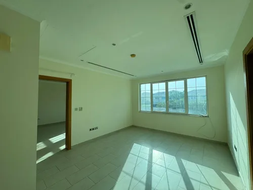 4 Bedrooms Villa in Jumeirah Park