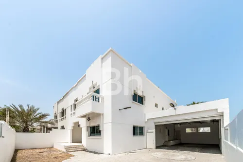 Move in Ready |Spacious 5 Bedroom |Well Maintained