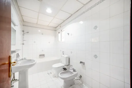 5 Bedrooms Villa in Umm Suqeim 2