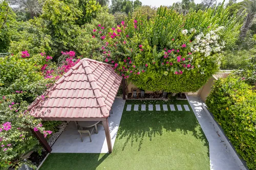 2 Bedrooms Villa in Springs 1
