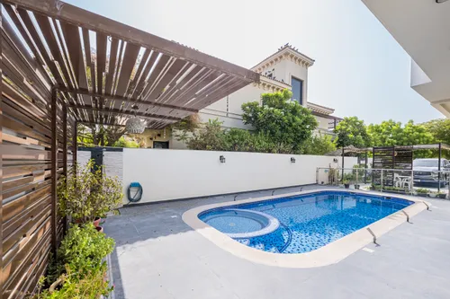 7 Bedrooms Villa in The Aldea