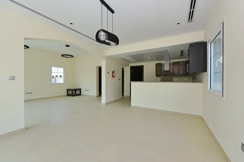 2 Bedrooms Villa in District 9N