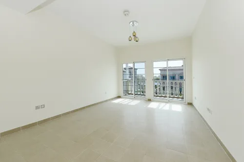 2 Bedrooms Villa in District 9N