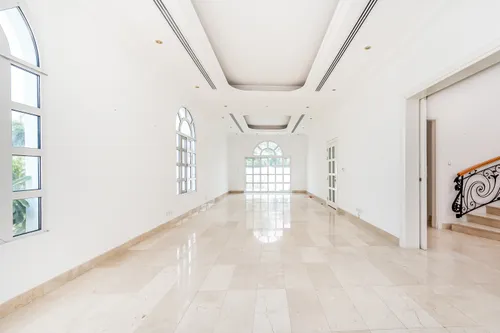 4 Bedrooms Villa in Al Manara