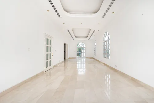 4 Bedrooms Villa in Al Manara