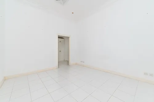 4 Bedrooms Villa in Al Manara