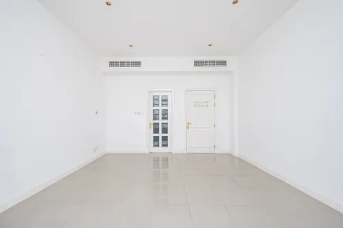 4 Bedrooms Villa in Al Manara
