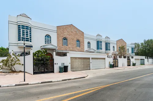 4 Bedrooms Villa in Al Manara