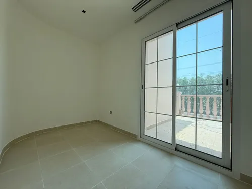 2 Bedrooms Villa in District 7F
