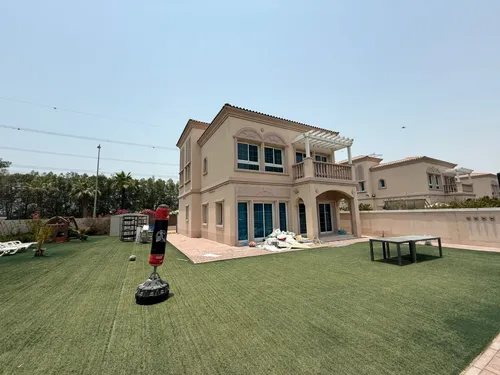 Spacious 2BR Villa | Large Plot | Prime Location