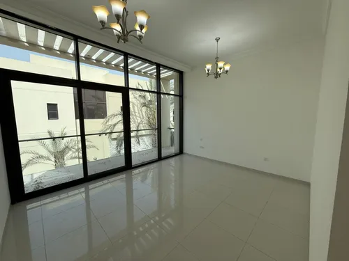 5 Bedrooms Villa in Silver Springs 1