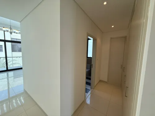 5 Bedrooms Villa in Silver Springs 1