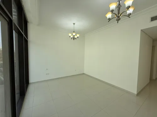 5 Bedrooms Villa in Silver Springs 1