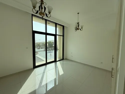 5 Bedrooms Villa in Silver Springs 1