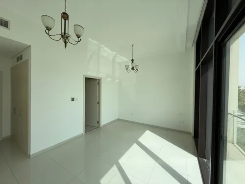 5 Bedrooms Villa in Silver Springs 1