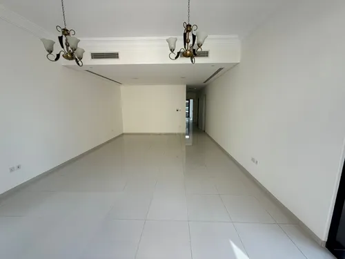 5 Bedrooms Villa in Silver Springs 1