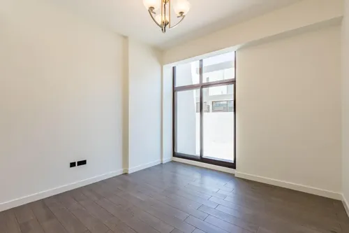 4 Bedrooms Villa in The Fields