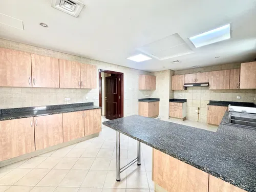 4 Bedrooms Villa in Western Residence South