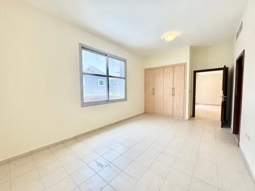 4 Bedrooms Villa in Western Residence South