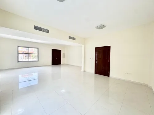 4 Bedrooms Villa in Western Residence South