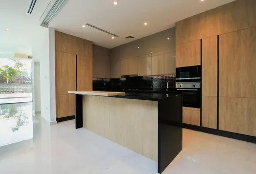 5 Bedrooms Villa in Chorisia 1 Villas
