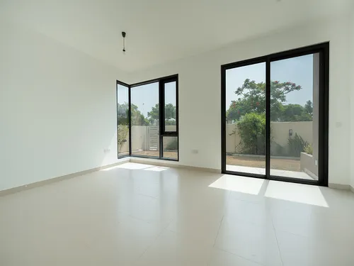 4 Bedrooms Villa in Maple 2