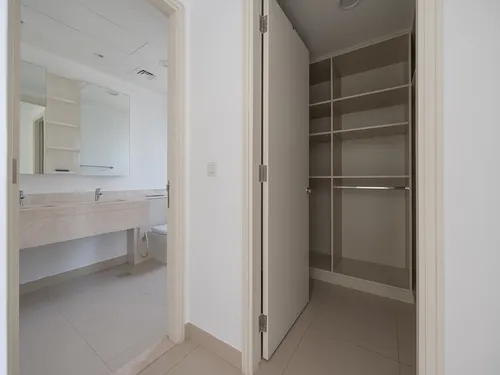 4 Bedrooms Villa in Maple 2