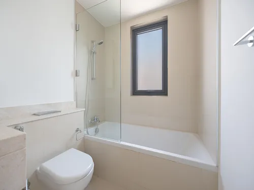 4 Bedrooms Villa in Maple 2