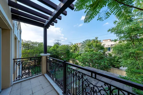 5 Bedrooms Villa in District 2C