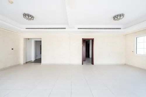 5 Bedrooms Villa in Mediterranean Villas