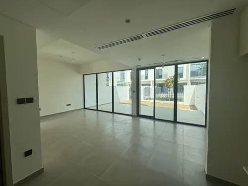 3 Bedrooms Villa in Eden