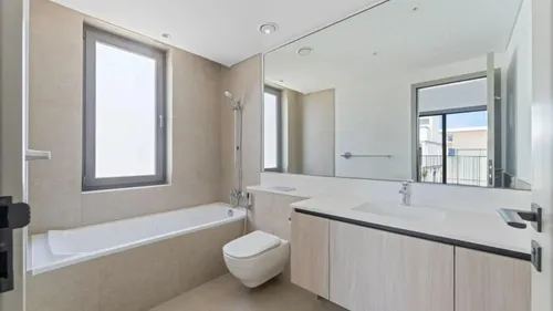 4 Bedrooms Villa in Aura