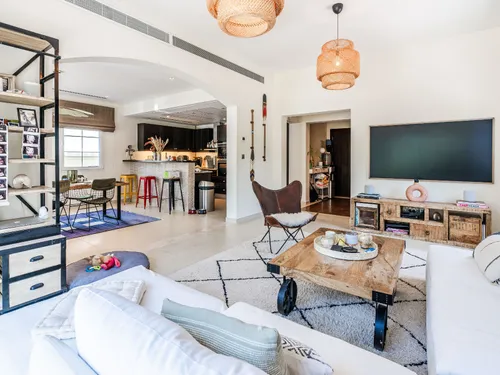 2 Bedrooms Villa in Mediterranean Villas