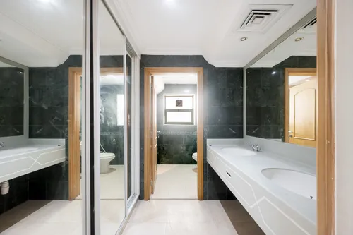 5 Bedrooms Villa in Al Safa 2