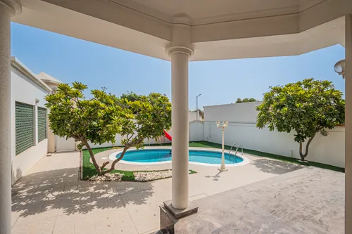 5 Bedrooms Villa in Al Safa 2