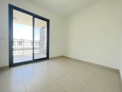 5 Bedrooms Villa in Maple 1