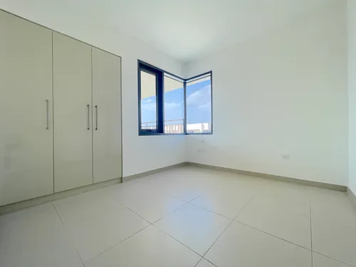 5 Bedrooms Villa in Maple 1