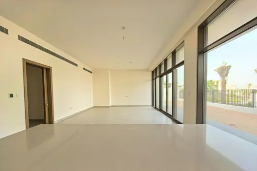 5 Bedrooms Villa in Tilal Al Furjan