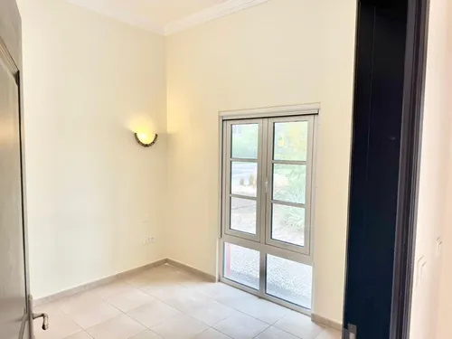 5 Bedrooms Villa in Ponderosa