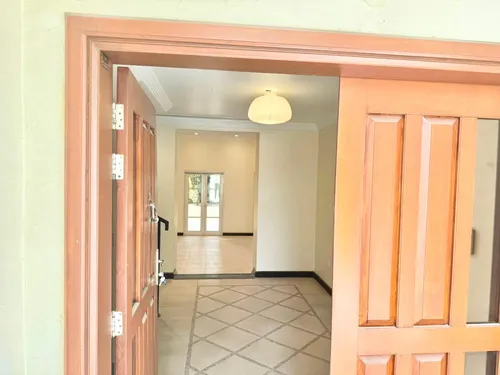 5 Bedrooms Villa in Ponderosa