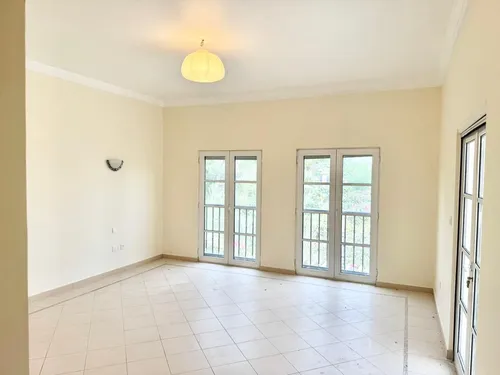 5 Bedrooms Villa in Ponderosa