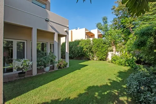Single Row | Park View | Quiet Location |