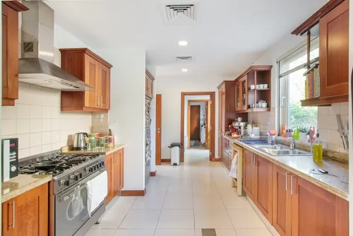 3 Bedrooms Villa in Saheel 1