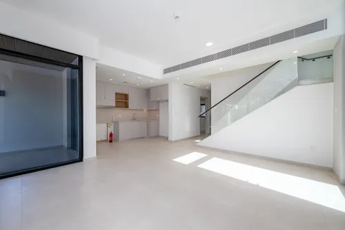 4 Bedrooms Villa in Bliss