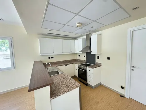 2 Bedrooms Villa in District 7F